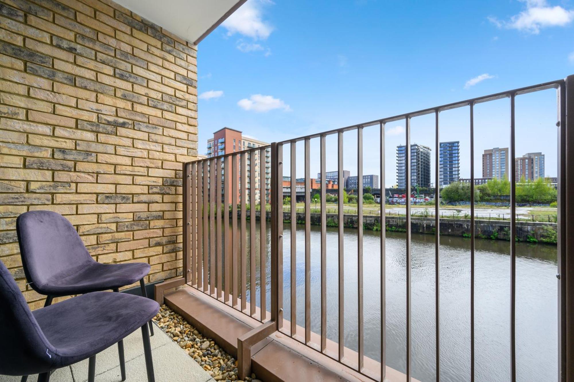 Harboview Haven Waterfront Manchester